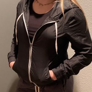 Zine Women’s Vintage Windbreaker